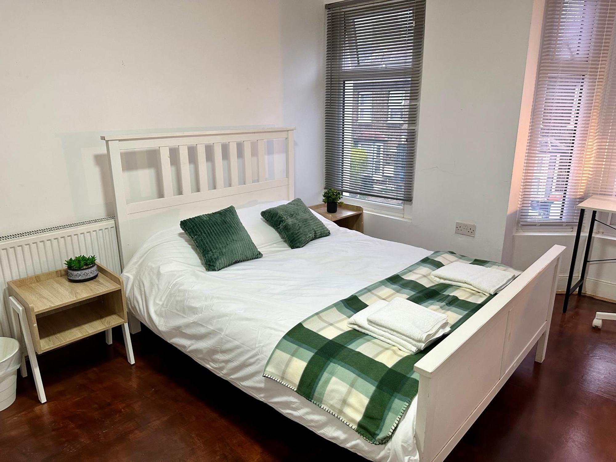Stratford Guesthouse London Ngoại thất bức ảnh